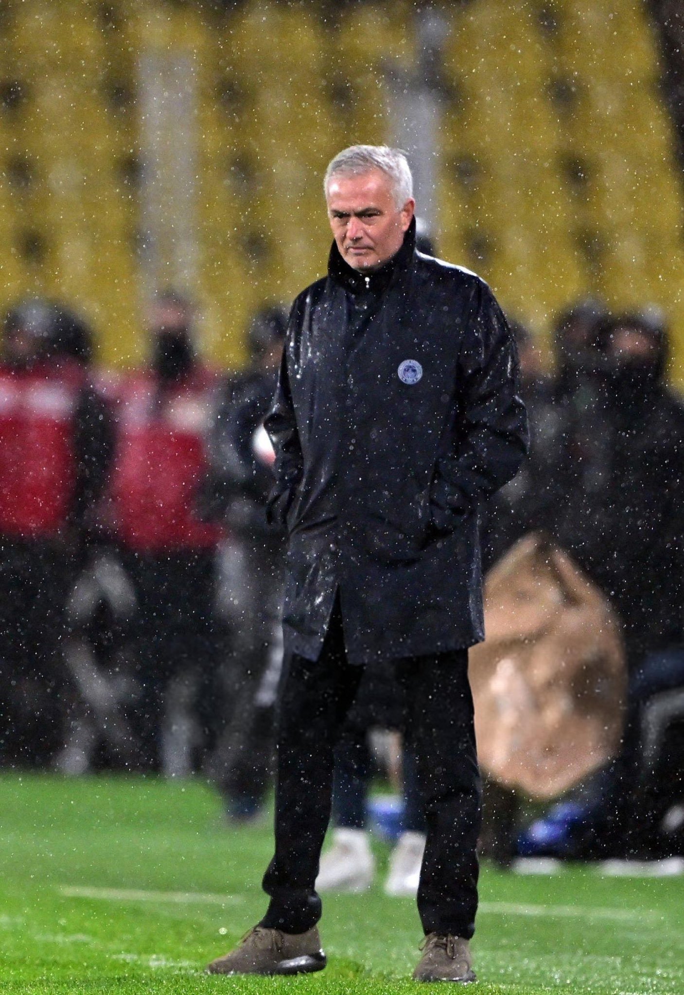 凤凰官方入口 -加时末段足总杯传出新动向，巴黎圣日耳曼手感冰凉，管理层表态：震撼外界，控场能力受关注的简单介绍