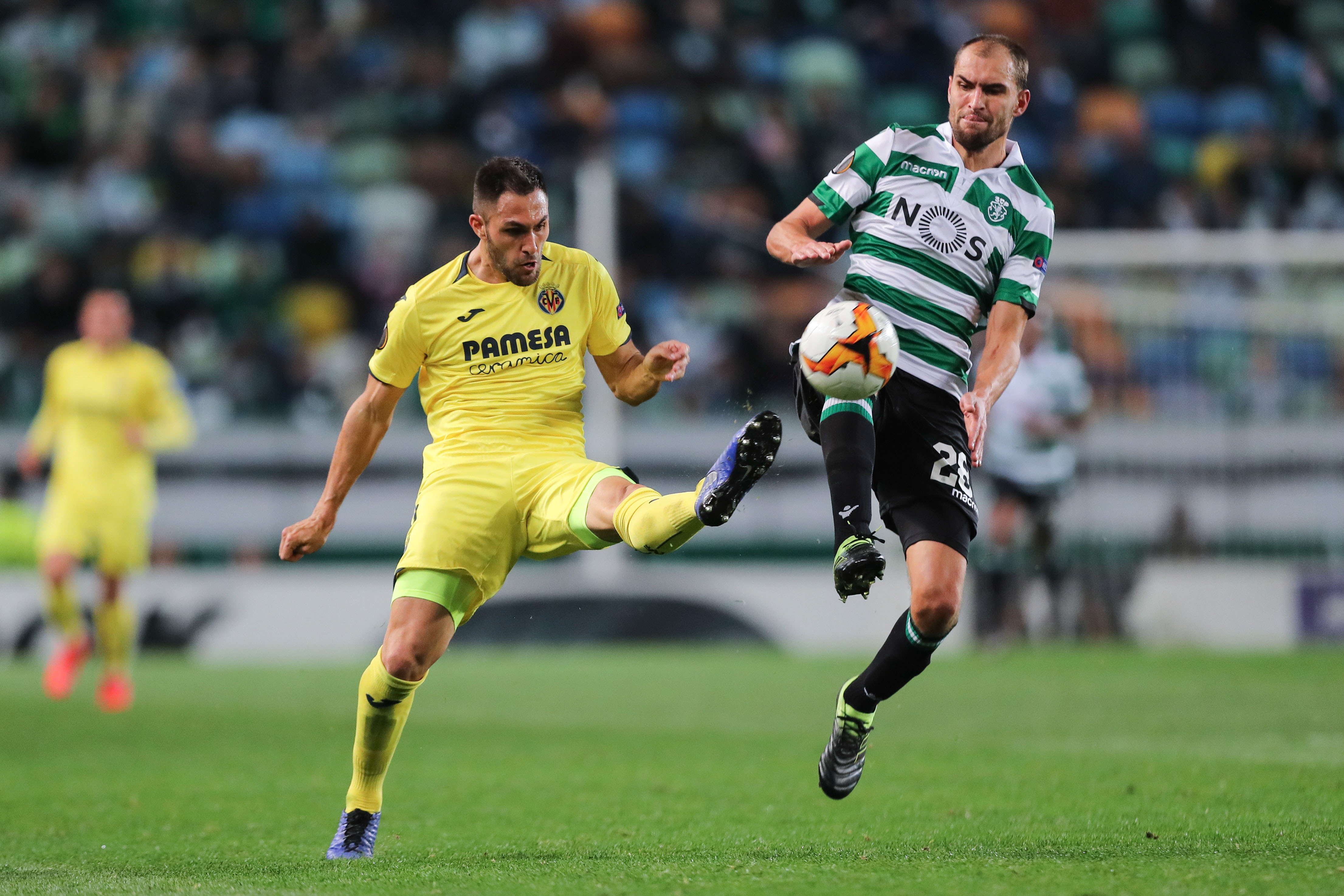 凤凰娱乐 -包含赛前比利亚雷亚尔复出首秀：社区盾节点到来；质疑声仍在；球队文化再被提及的词条